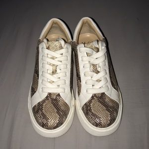 JLO Platform Sneaker Size 9
